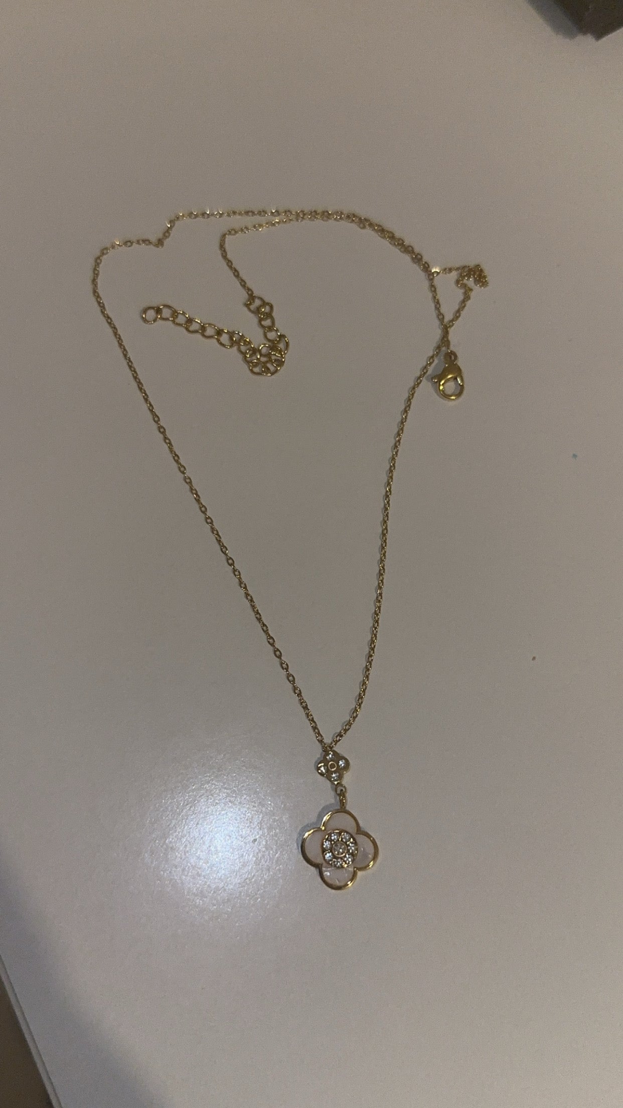 COLLIER EN ACIER INOXYDABLE ET NACRE